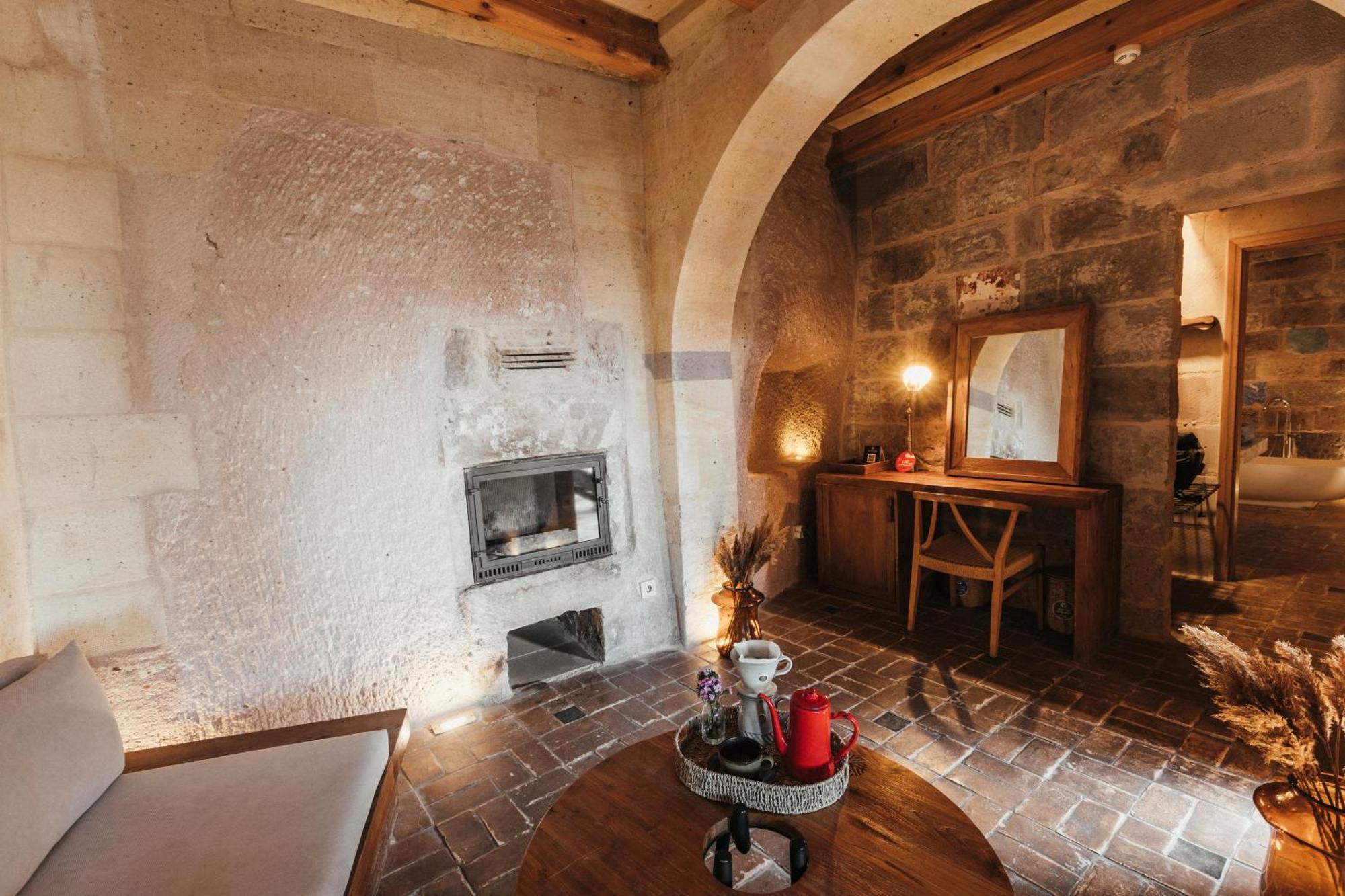 Millstone Cave Suites Hotel Üçhisar Exteriör bild